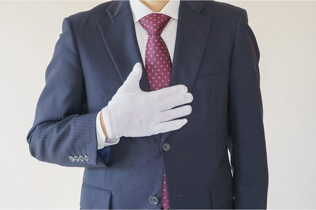 誠実にお客様へ向き合うスタッフの様子